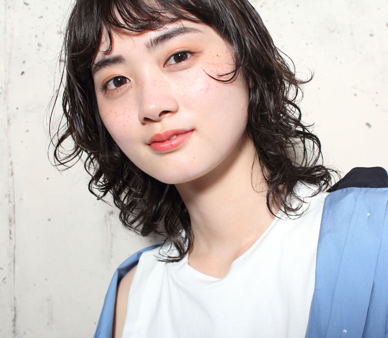 ラフなパーマスタイルの髪型 ヘアスタイル ヘアドレ