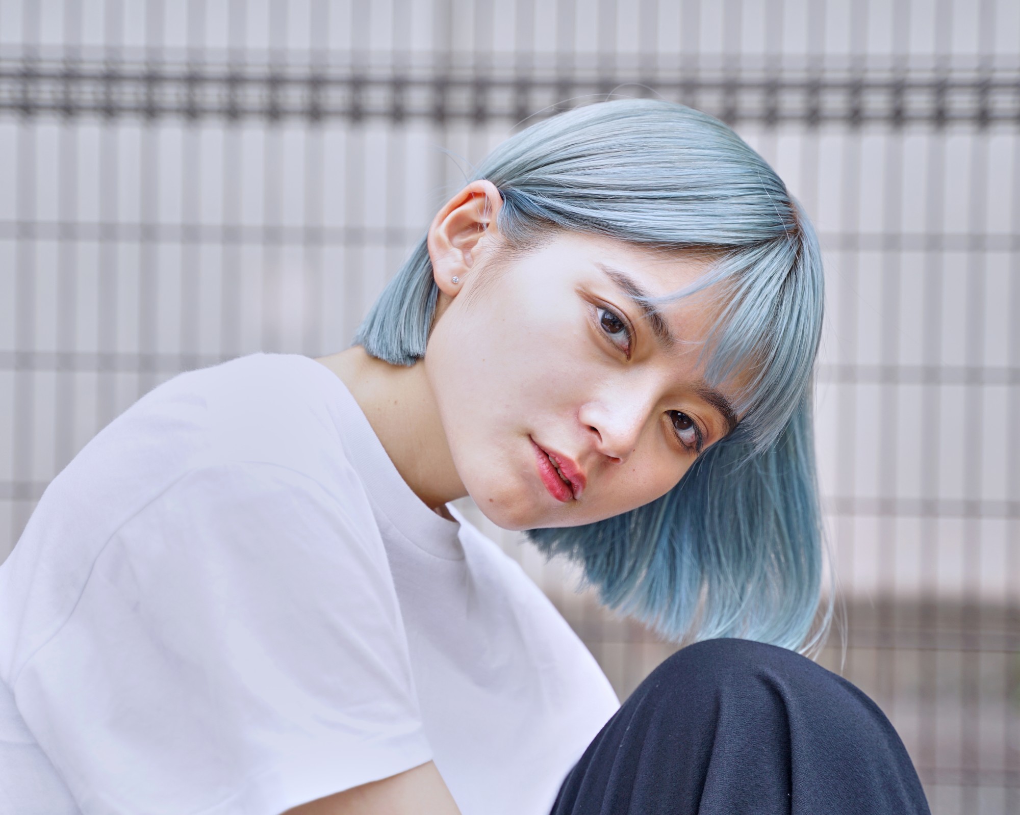 ペールブルーボブの髪型 ヘアスタイル ヘアドレ